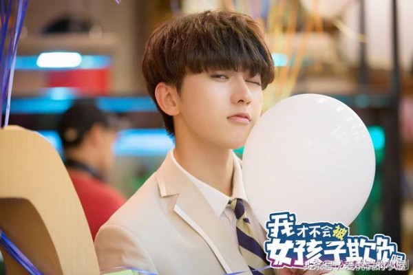 新晋偶像蔡徐坤18岁首部网剧将播！网友评论甜炸了！