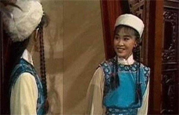 揭秘八大明星跑龙套的经历，看看谁最让人心疼？
