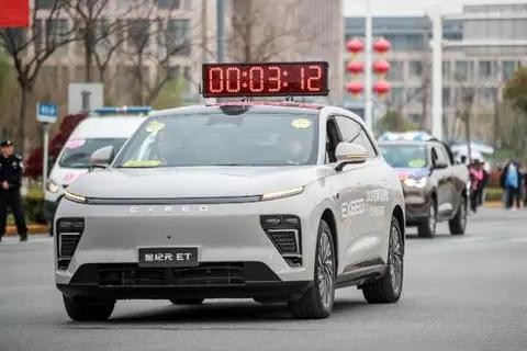 星途以科技实力护航2025芜马ET领航计时-有驾