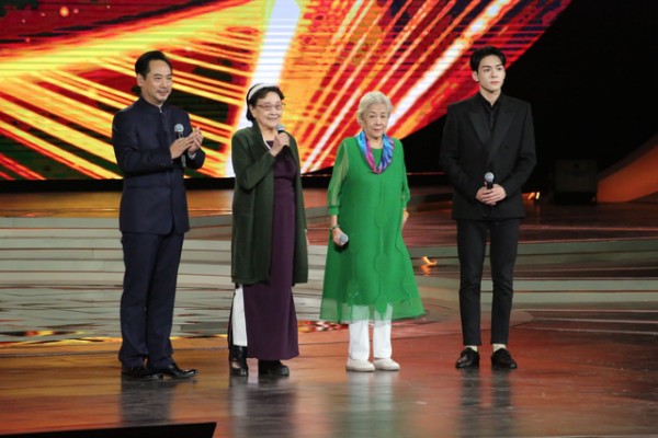 第33届中国电影金鸡奖开幕式，嘉宾云集星光熠熠!