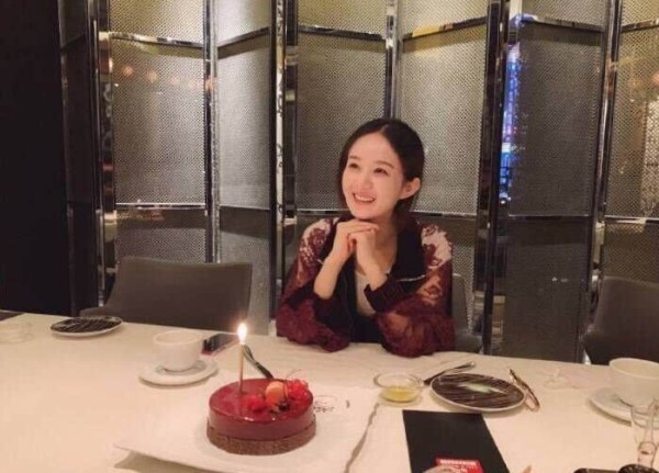 赵丽颖朋友圈曝光，女汉子也纯情，原来她比想象中还要爱冯绍峰
