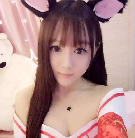 虎牙女主播MH丶橘夏直播间微博 曾爆出视频污事件