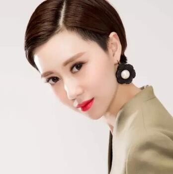 花椒女主播慢爷777直播间照片写真微博
