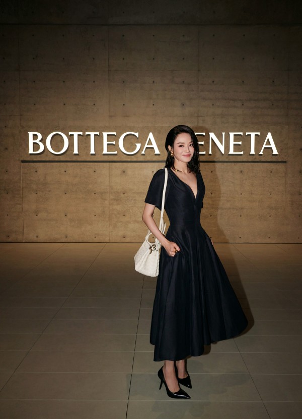 BOTTEGA VENETA 庆祝 “北京之夜”