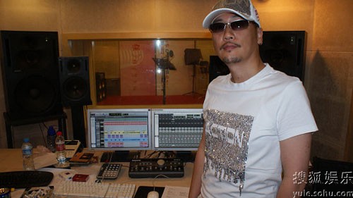 韩国王牌制作人李尚仁