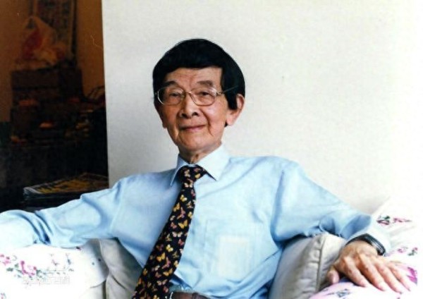 1933年，上海《明星日报》评电影皇后，阮玲玉第三，胡蝶当选第一