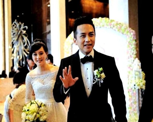 明星奉子成婚婚礼现场全是名场面