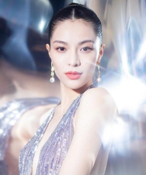 钟楚曦经纪人丨颜值与气质的碰撞