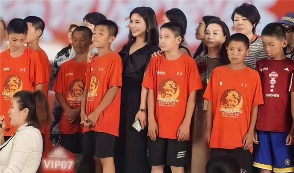 光影大秀文化传播大使罗子君：在北京国际电影节点亮女性力量