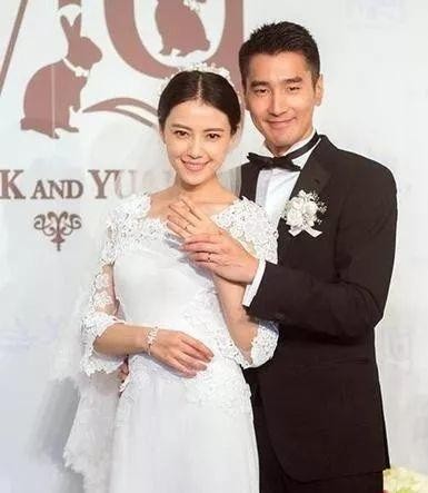 明星婚戒：颖儿的独一无二，韩雪的鸽子蛋，而她的婚戒只有1万块