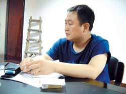 成都义演变商演事件追踪 演出经纪人澄清自己