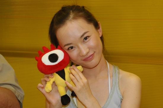 新浪娱乐展位明星灿烂两天共四十人作客(组图)