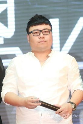 葛林现身助学行动