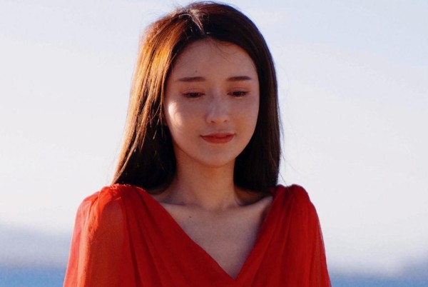 网红陈小硕直播人气低迷，师傅辛巴连麦训斥，引发大批粉丝不满