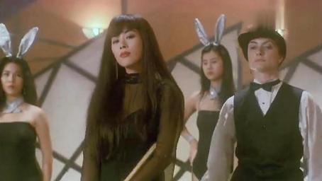 刘德华经典老电影:打桌球这段太搞笑了,美女却被气的不行!