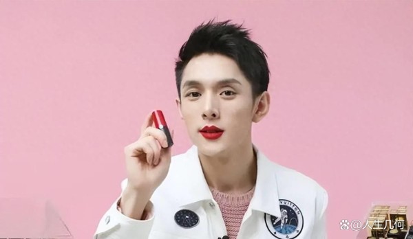 从“网红”到“网黑”：揭秘网络红人背后的真实故事