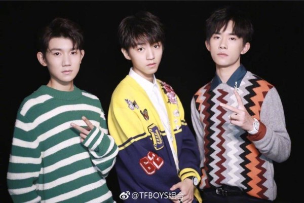蔡徐坤同框TFBOYS，本是同龄却显老许多，只是风格不同吗？（2）