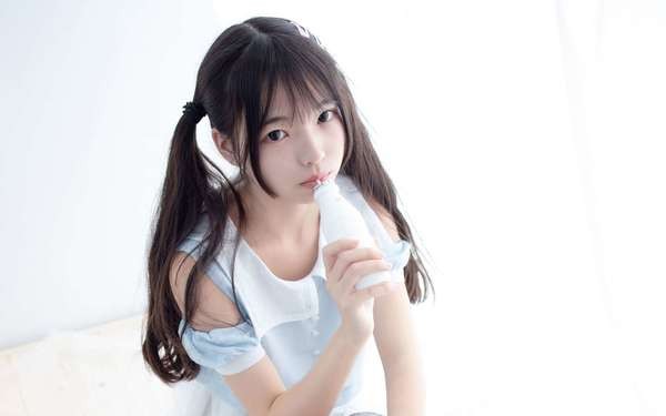 各品牌化妆品的明星产品