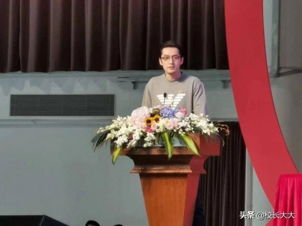 胡歌上戏发言太谦虚了：我是偶像出道，用了十几年证明我是演员