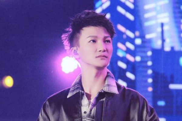 盘点选秀节目出道的男艺人（选秀出来的男明星）