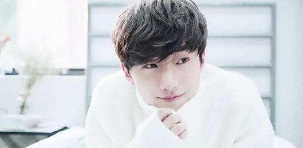东方神起EXO防弹B1A4，明星艺人后台趣事爆料，有你家没？