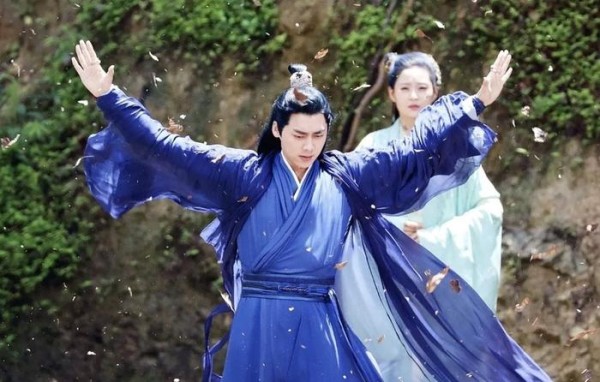 从杨幂到李易峰，80后的演员们转了一圈，最终又齐齐回归古偶剧