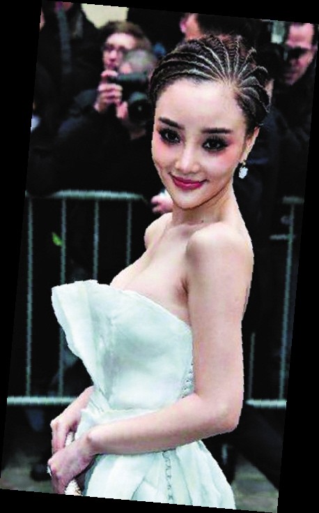 李小璐：时装周就是些会穿衣服的人穿些喜欢的衣服给人看。（卜柯文评）