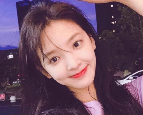 网红出身”的4位女明星，前三位已成功出圈，唯独她戏红人不红