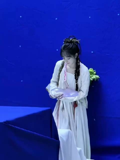 演员绿幕补拍无对手戏引关注