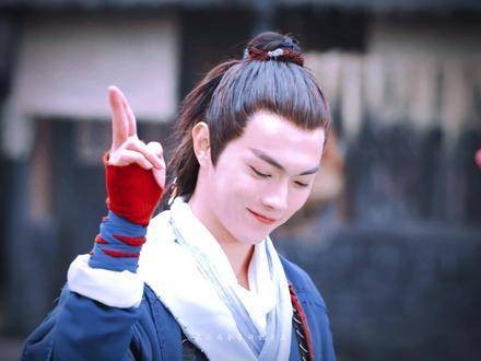 “请选择你的出场英雄!”