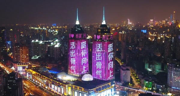 钙尔奇再度携手杨幂，花式营销圈粉年轻新客