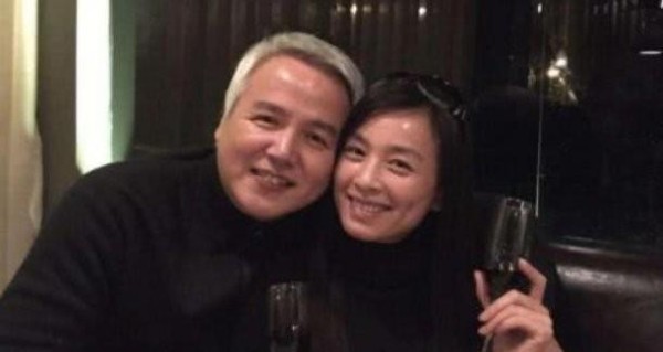 娱乐圈中的神仙爱情，张智霖袁咏仪恩爱如初，袁弘张歆艺太甜