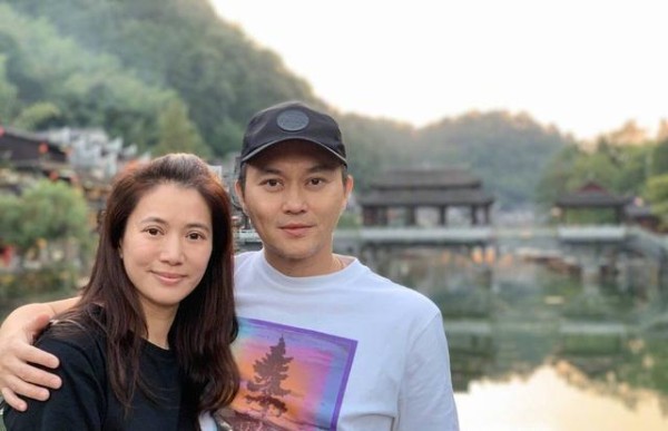 娱乐圈中的神仙爱情，张智霖袁咏仪恩爱如初，袁弘张歆艺太甜