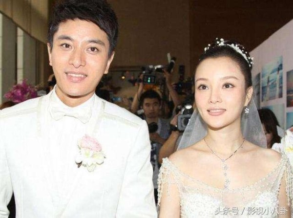 娱乐圈又添神婆，李小璐出轨莫小棋早就知道甚至警告过贾乃亮！？