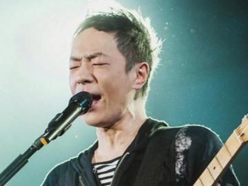 黄贯中改编的摇滚版《吻别》让人耳目一新