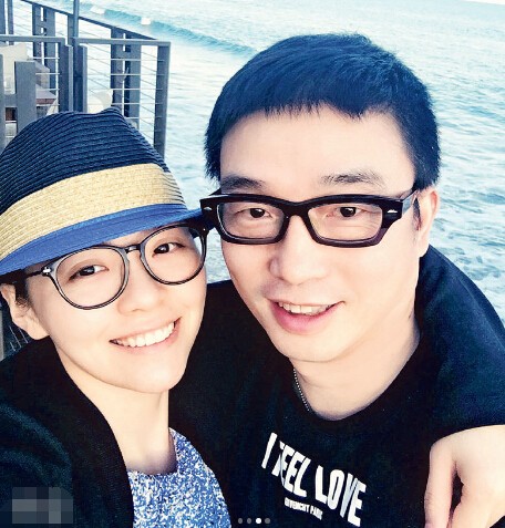 张靓颖怒骂卓伟人渣 好友证实为本人所发