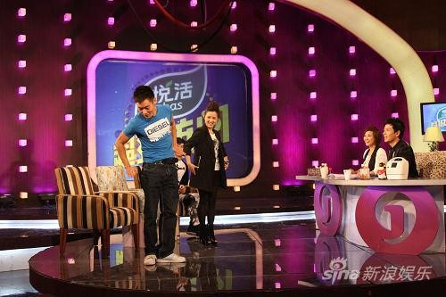《超级访问》特别企划:选秀明星光环的背后