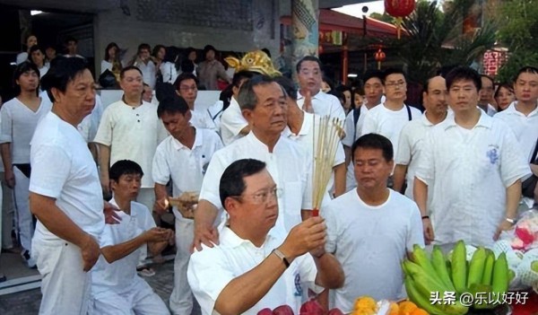 港圈大佬明星背后的白龙王周钦南，去世前留给世人的6条忠告