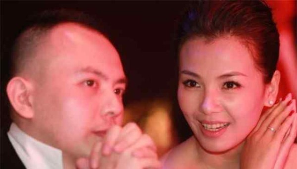 娱乐圈之闪婚 娱乐圈迅速“闪婚”的明星，第一位不可思议，相识20天就领证！