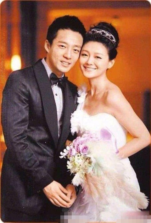 娱乐圈好多明星曾闪婚，只是结果有点尴尬！