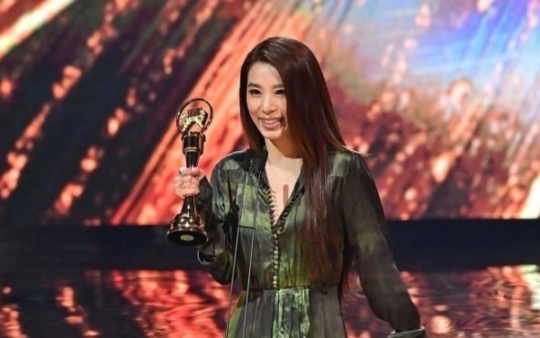 田馥甄获最佳女歌手奖。