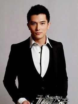 危笑(邱泽饰演)