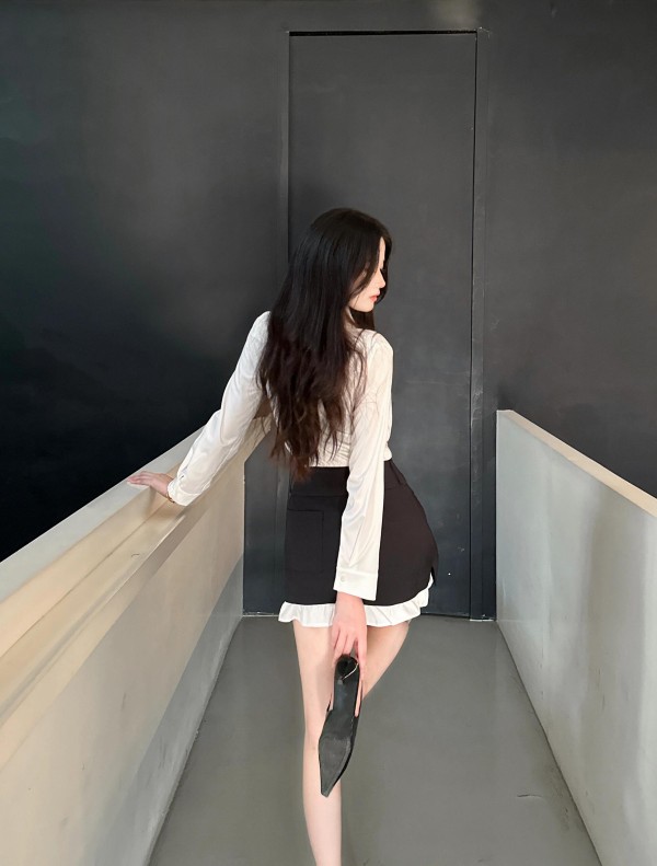 今日吃瓜热门大瓜每日更新 众人热衷吃瓜，剖析近期明星恋情反转及商业巨头风波