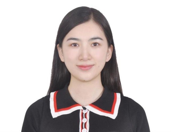明星证件照=翻车现场？龙怡利晒证件照来辟谣，超清纯撞脸柳飘飘