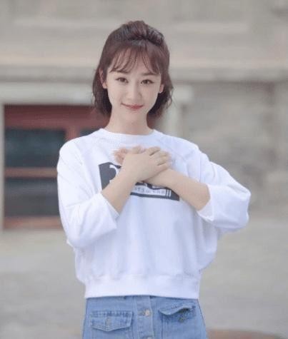 易烊千玺朋友圈引夸奖，杨紫行走的段子，明星的朋友圈有多丰富