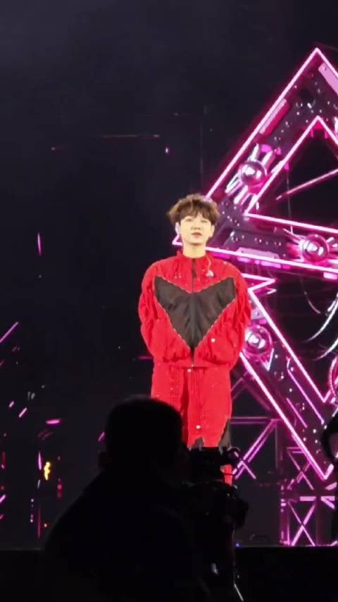 汪苏泷十万伏特巡演苏州站，以不舍开场，以狂欢落幕