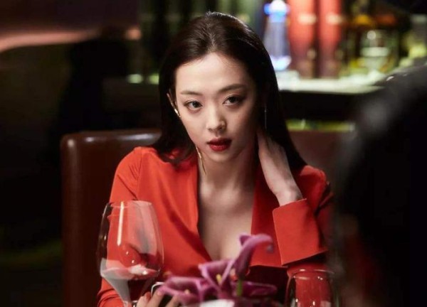 盘点娱乐圈“放飞自我”的明星，胡歌郑爽上榜，最后一位自杀去世