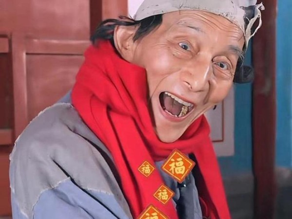 照片曝光！游本昌青涩时期惊艳亮相，比肩胡歌颜值无敌！