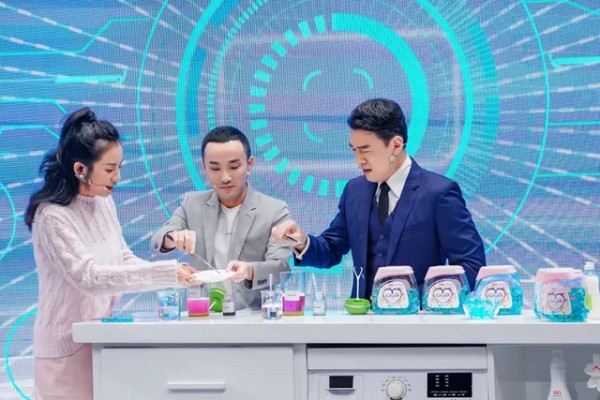 看懂直播电商2.0打法：“品牌Boss+明星”带货