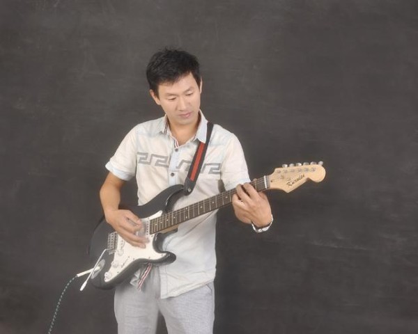 作家转行做音乐人，没想到写的歌上了CCTV啦